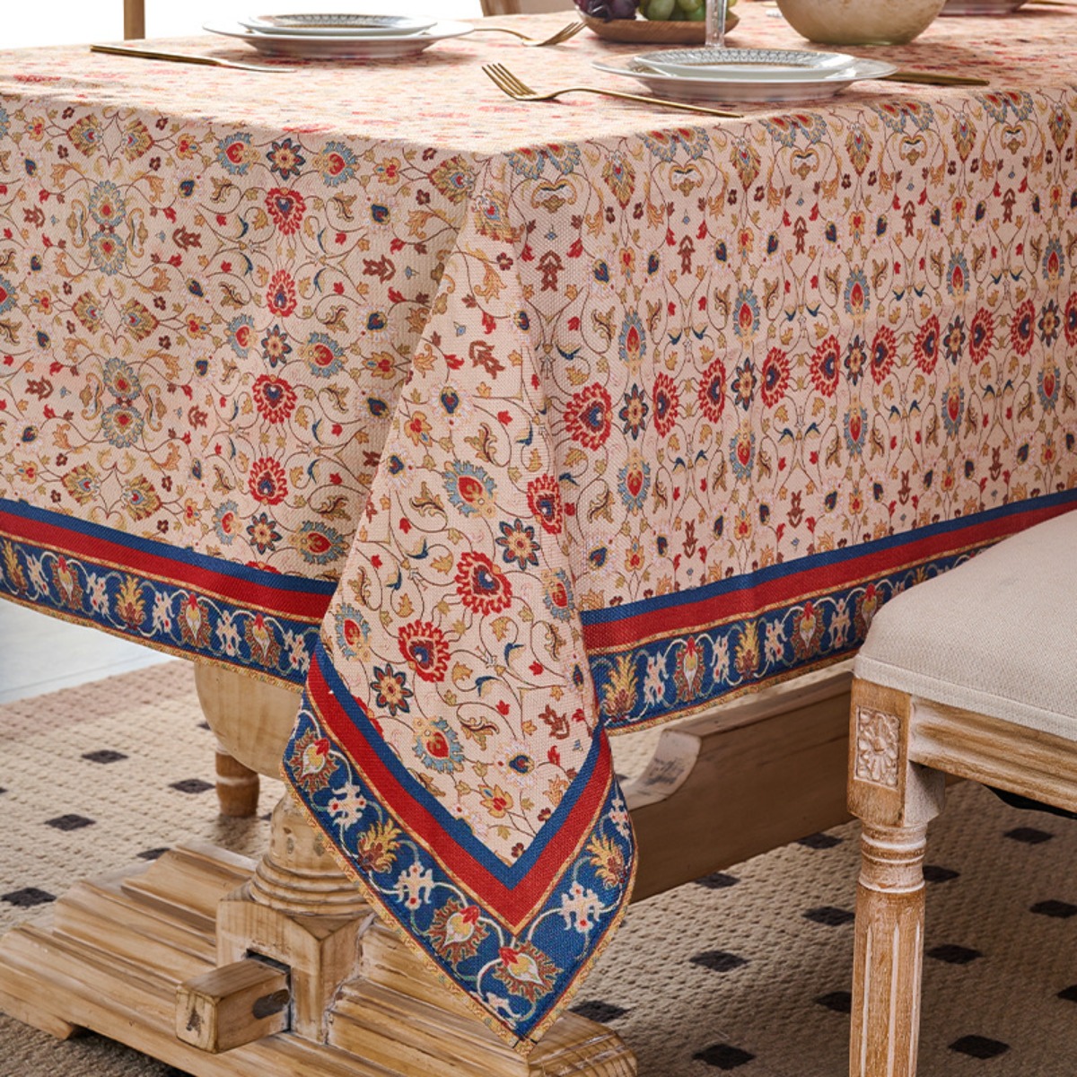 European Vintage Floral Tablec - đánh giá và giá Home Textiles News